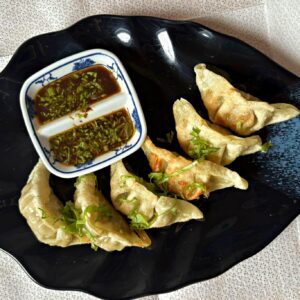 YACHAE KUNMANDU 야채군만두 (6st)