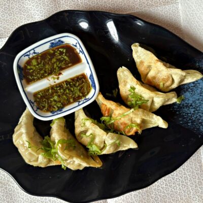 YACHAE KUNMANDU 야채군만두 (6st)